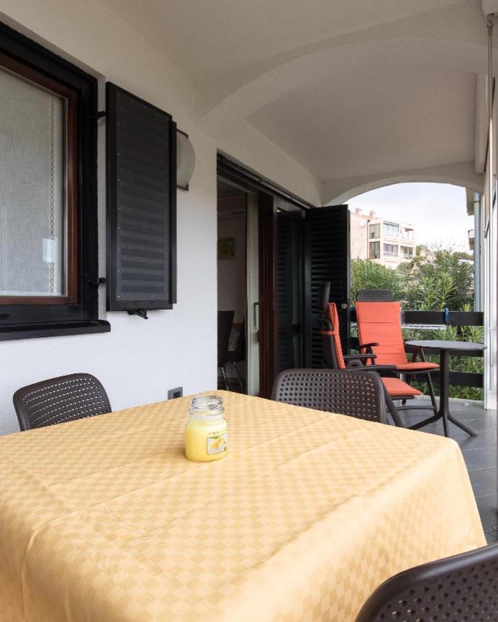 Residence4A-Appartamento Bianco Ravni Exteriör bild